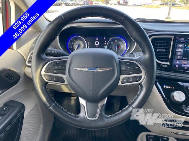 2021 Chrysler Pacifica Touring L 14