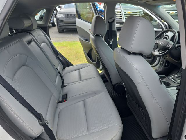 Used 2018 White Hyundai Limited image 12