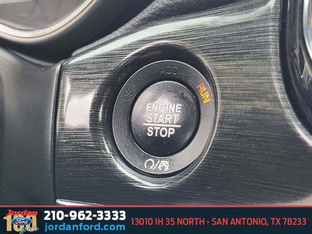 Used Car 2019 Jeep Grand Cherokee  Trailhawk For Sale Under $20,000 In San Antonio, Texas