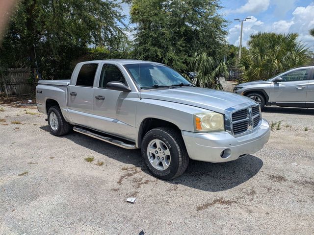 Silver 2006 Dodge Dakota SLT Quad Cab 4WD Pickup Truck Four-Wheel Drive 5-Speed Automatic