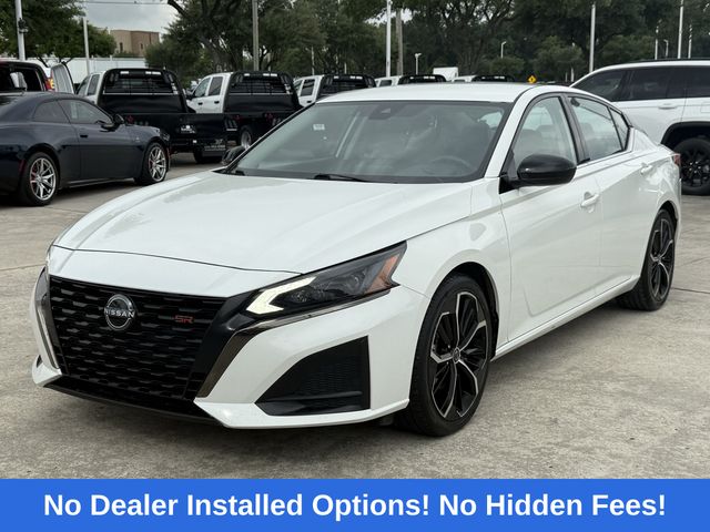 2023 Nissan Altima 2.5 SR White at Central Houston Nissan