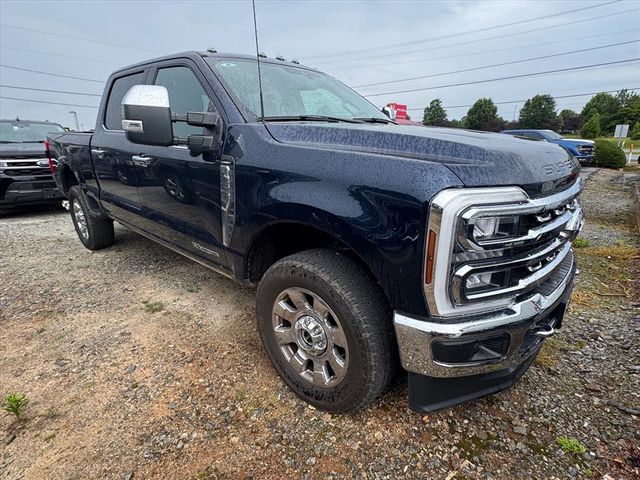 2024 Ford F-250 Super Duty Lariat Crew Cab 4WD