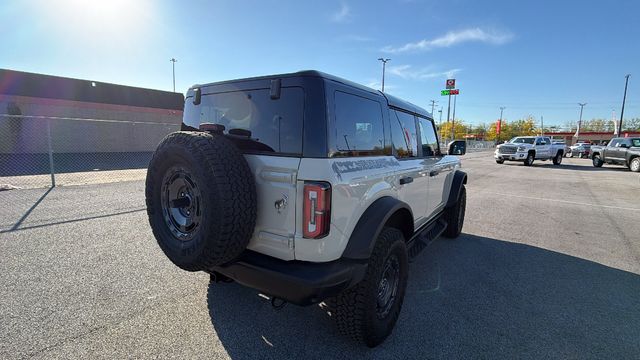 2025 Ford Bronco Badlands - Image 5