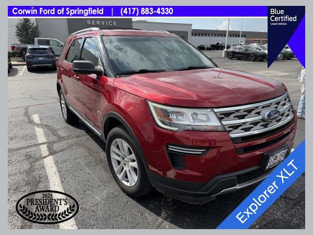 Ruby Red Metallic Tinted Clearcoat 2018 Ford Explorer XLT AWD SUV / Crossover All-Wheel Drive 6-Speed Automatic
