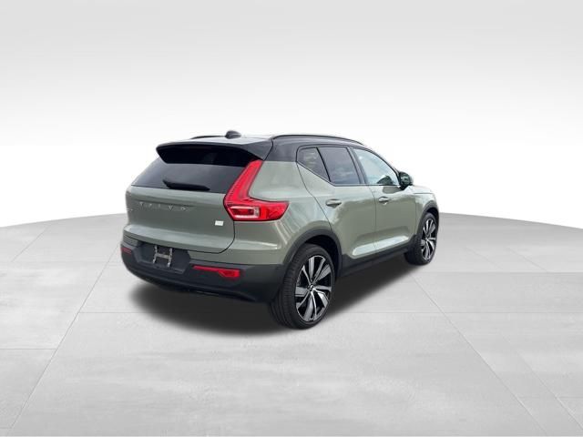 used 2022 Volvo XC40 Recharge Pure Electric car, priced at $24,999