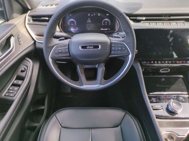 new 2026 Jeep Grand Cherokee car, priced at $43,550