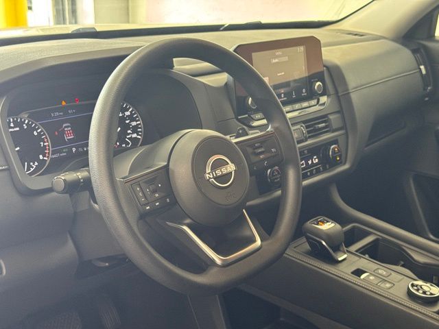 Used 2025 Nissan Pathfinder SUV