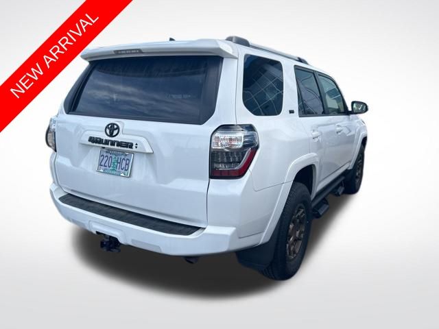 2022 Toyota 4Runner SR5 Premium 6