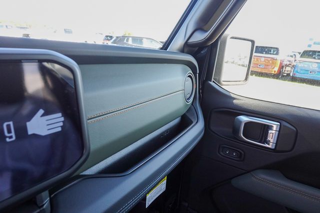 new 2026 Jeep Gladiator car, priced at $61,140