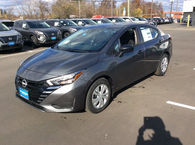 2025 Nissan Versa S FWD