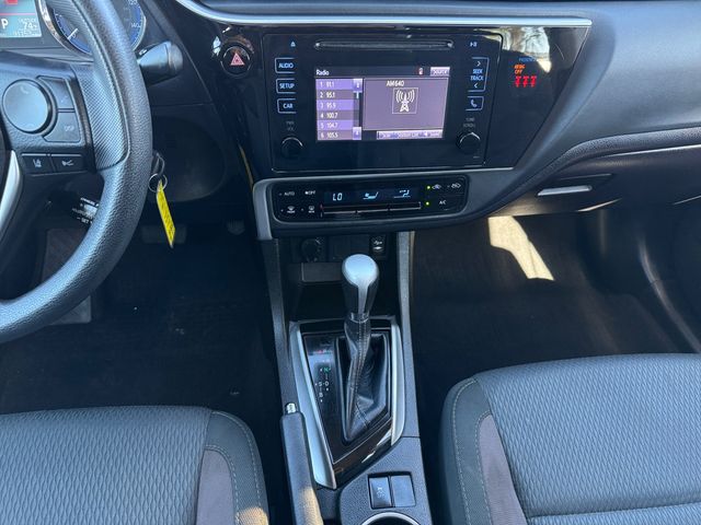 2018 Toyota Corolla LE 11