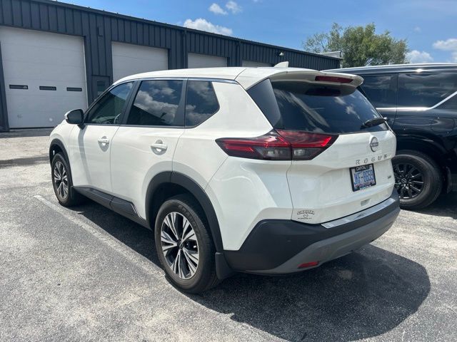 Used 2023 White Nissan SV image 8