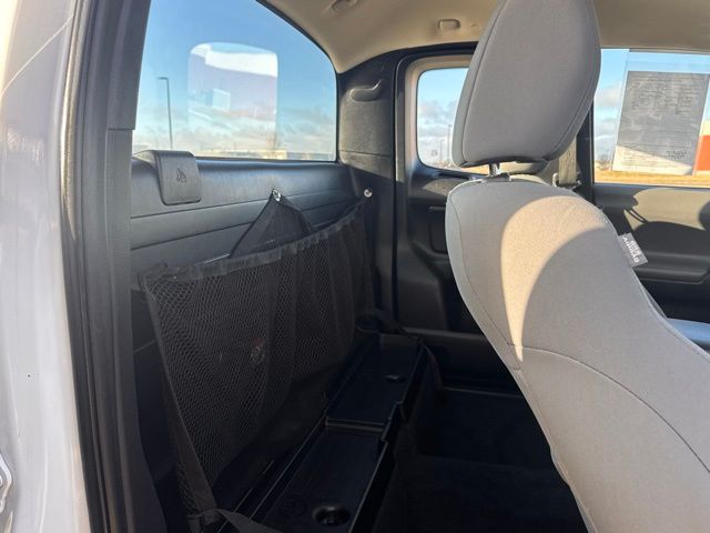 2016 Toyota Tacoma SR