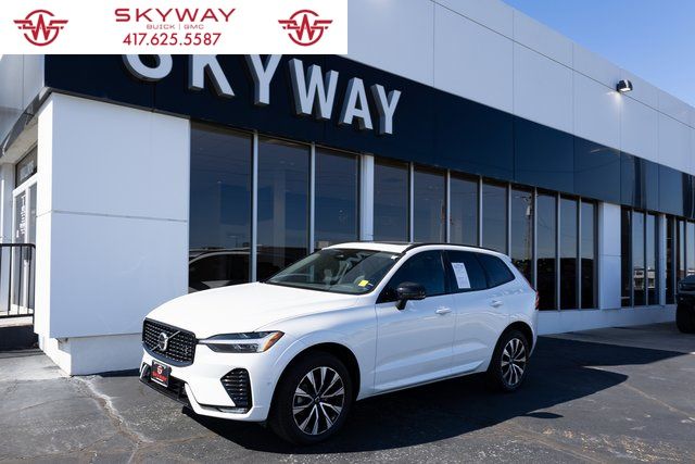 2023 Volvo XC60 B5 Plus Dark Theme AWD