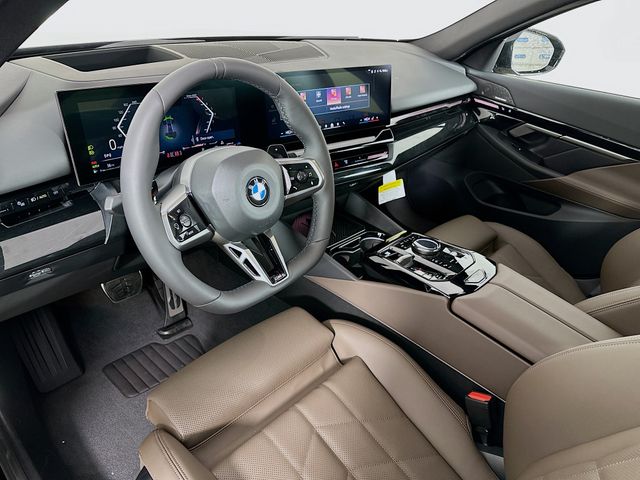 2025 BMW 5 Series 530i xDrive 9