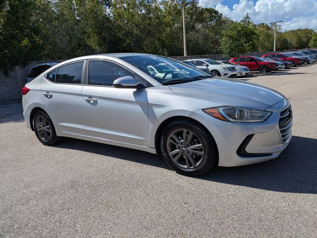 Symphony Silver 2017 Hyundai Elantra SE FWD Sedan Front-Wheel Drive 6-Speed Automatic