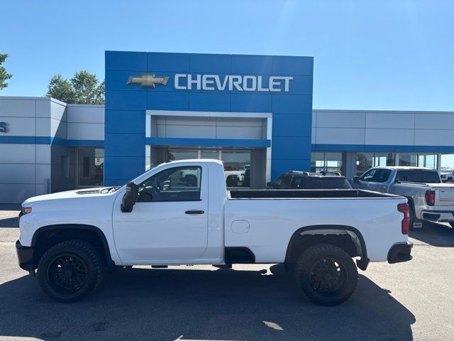 Summit White 2020 Chevrolet Silverado 2500HD Pickup Truck Four-Wheel Drive 6-Speed Automatic