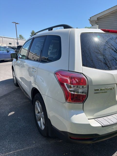 2016 Subaru Forester 2.5i Premium White at Subaru and VW of Moon Township