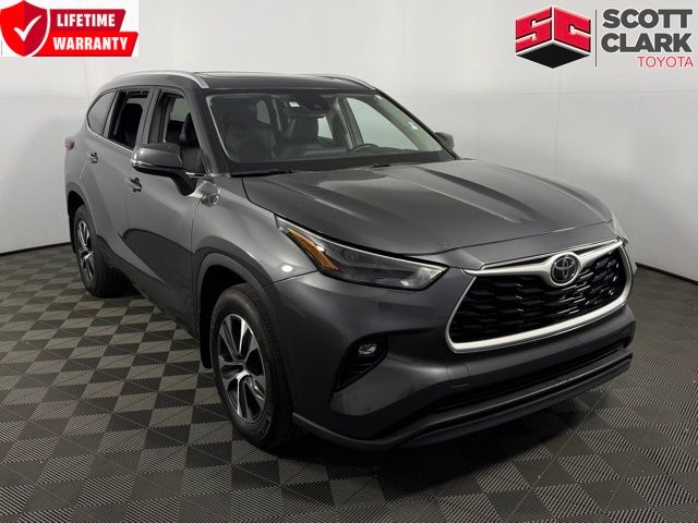 2024 Toyota Highlander XLE