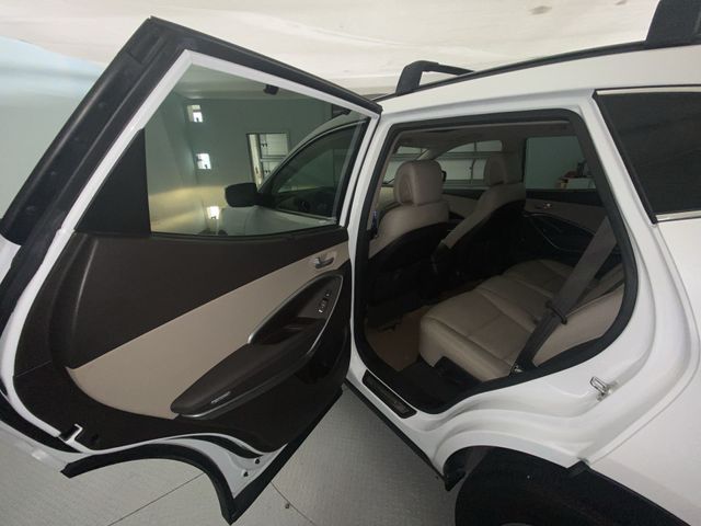 Used 2018 White Hyundai 2.4 Base image 23