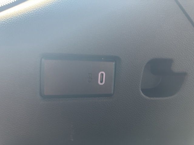 2021 GMC Yukon SLE photo