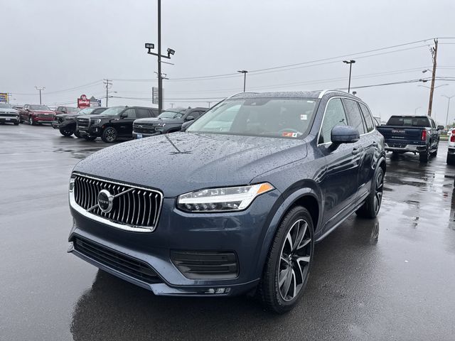 2022 Volvo XC90 T6 Momentum 7-Passenger AWD