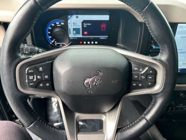 Used 2022 Black Ford Wildtrak image 27