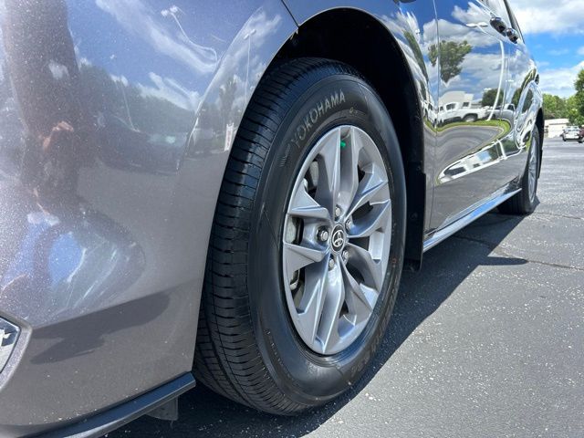 Used 2024 Toyota Sienna Van