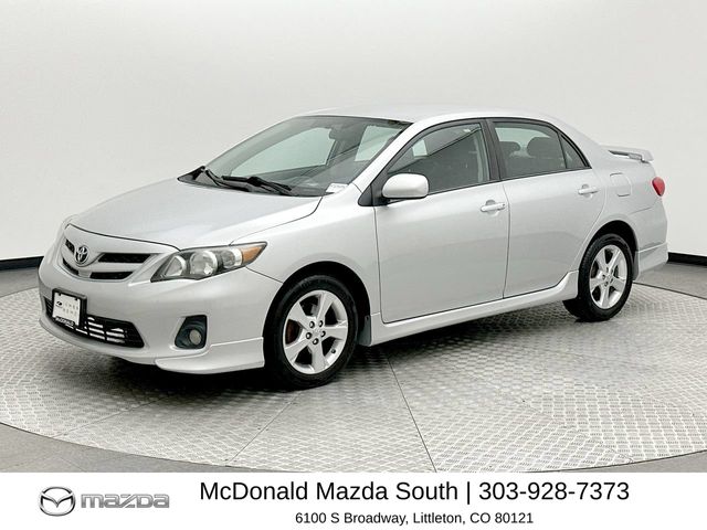 Classic Silver Metallic 2013 Toyota Corolla Sedan Front-Wheel Drive 4-Speed Automatic