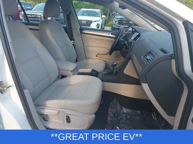 Used 2015 White Volkswagen SEL Premium image 10