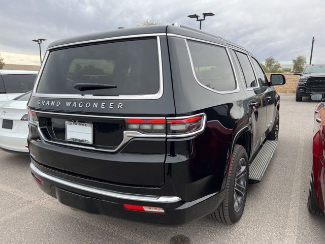 2023 Jeep Grand Wagoneer Base 3