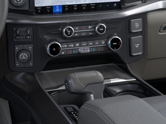 2025 White Ford F-150 Platinum 4X4 Truck