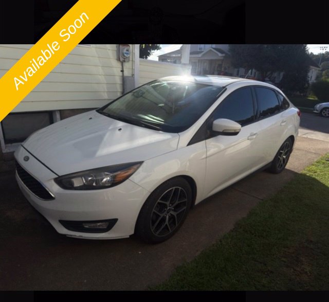 Oxford White 2017 Ford Focus Sedan Front-Wheel Drive 6-Speed Automatic