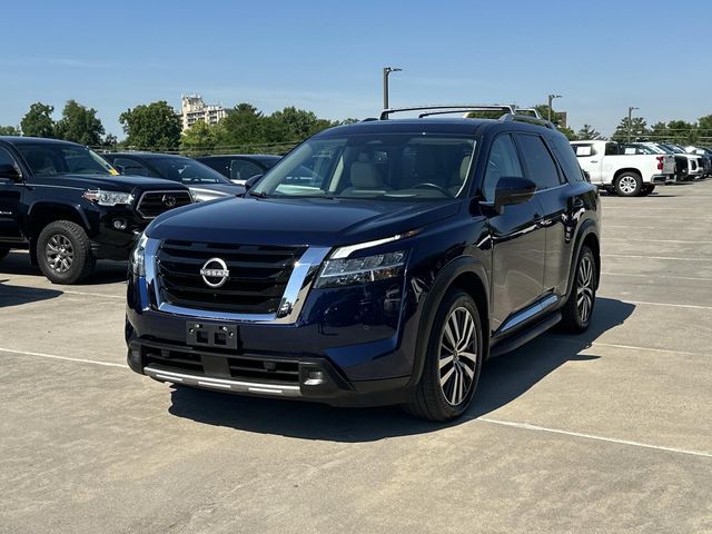 2022 Nissan Pathfinder Platinum