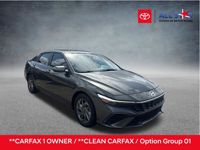 Amazon Gray 2024 Hyundai Elantra SEL FWD Sedan Front-Wheel Drive Continuously Variable Transmission
