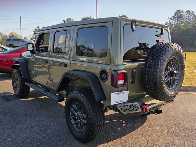 Used 2025 Green Jeep Sport S image 10