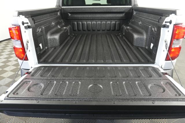 New 2026 White Ford XLT image 25