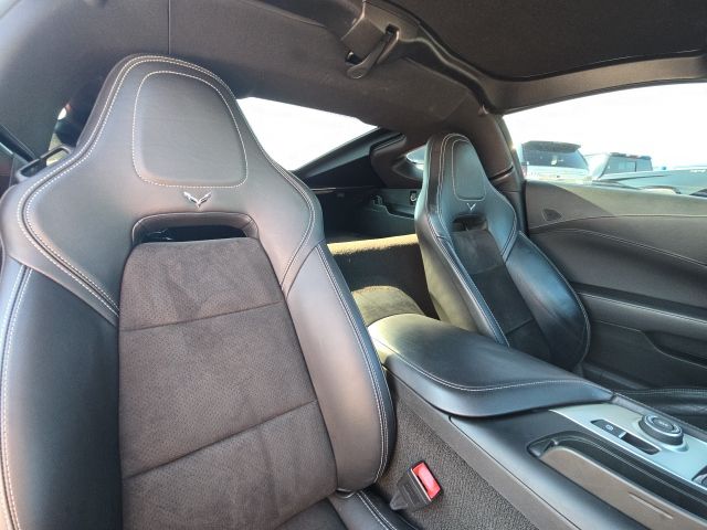 2014 Chevrolet Corvette Stingray Base:43974A2