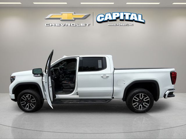 Used 2026 White GMC AT4 image 9