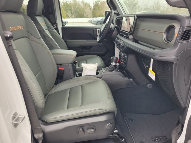 New 2026 White/off-white Jeep Mojave image 15