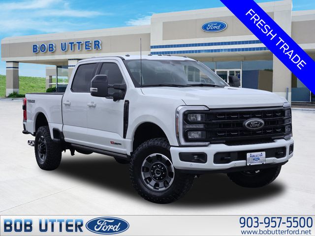 White Metallic 2024 Ford F-250 Super Duty Pickup Truck Four-Wheel Drive Automatic