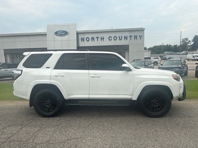 Super White 2014 Toyota 4Runner SUV / Crossover 4X2 5-Speed Automatic Overdrive