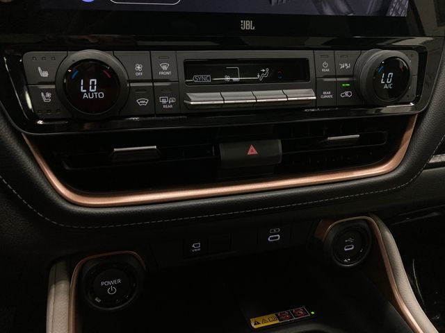 2024 Toyota Grand Highlander Hybrid MAX Platinum