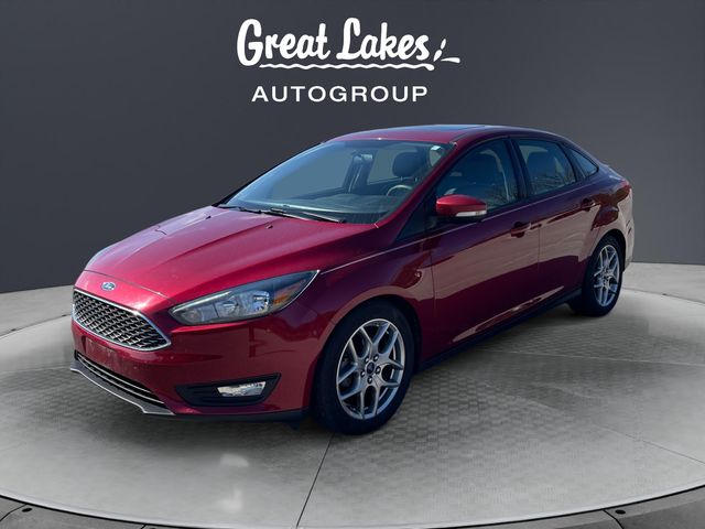 Ruby Red Metallic 2015 Ford Focus SE Sedan Front-Wheel Drive 6-Speed Automatic
