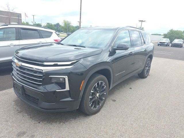 Mosaic Black Metallic 2026 Chevrolet Traverse SUV / Crossover Front-Wheel Drive 8-Speed Automatic