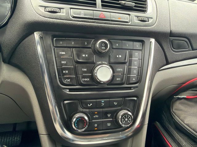 Used 2015 Silver Buick Base image 11