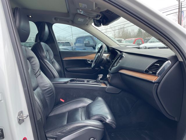 2018 Volvo XC90 T6 Inscription - Crystal White exterior view 18