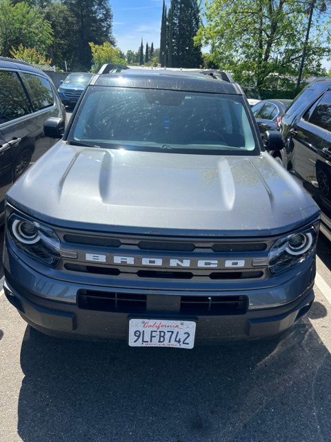 View vehicle photo 3