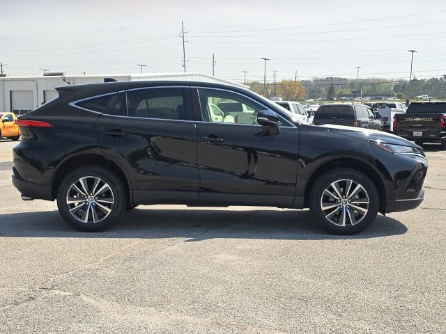 2022 Toyota Venza:C02564