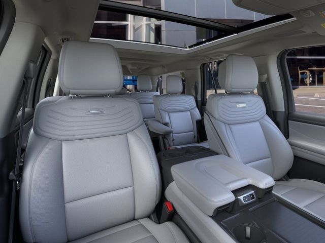 New 2026 White Ford Platinum image 10